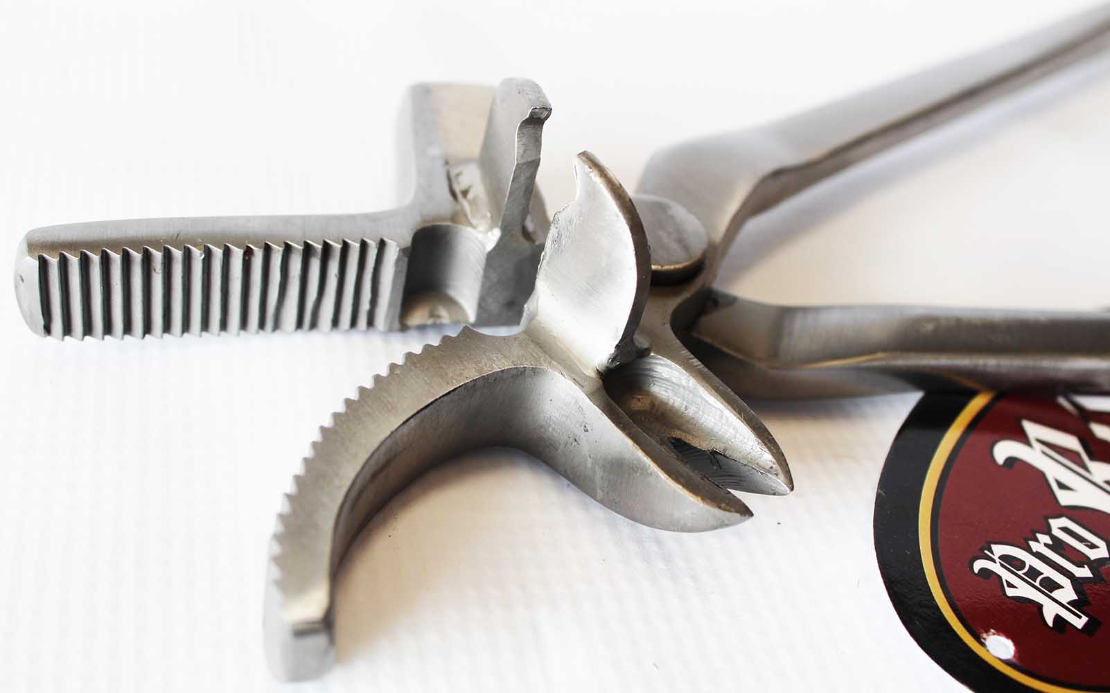 Horse Farrier Hoof Tool Tough 1 Professional Emergency Shoe Repair Tool