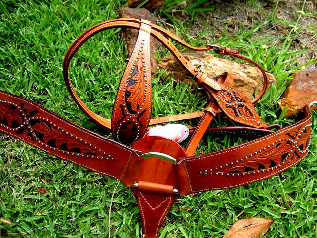 BRIDLE BREAST COLLAR WESTERN LEATHER HEADSTALL CARVED  